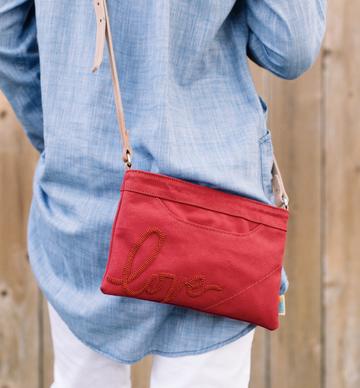 Cross body-Love Crimson - Image 3