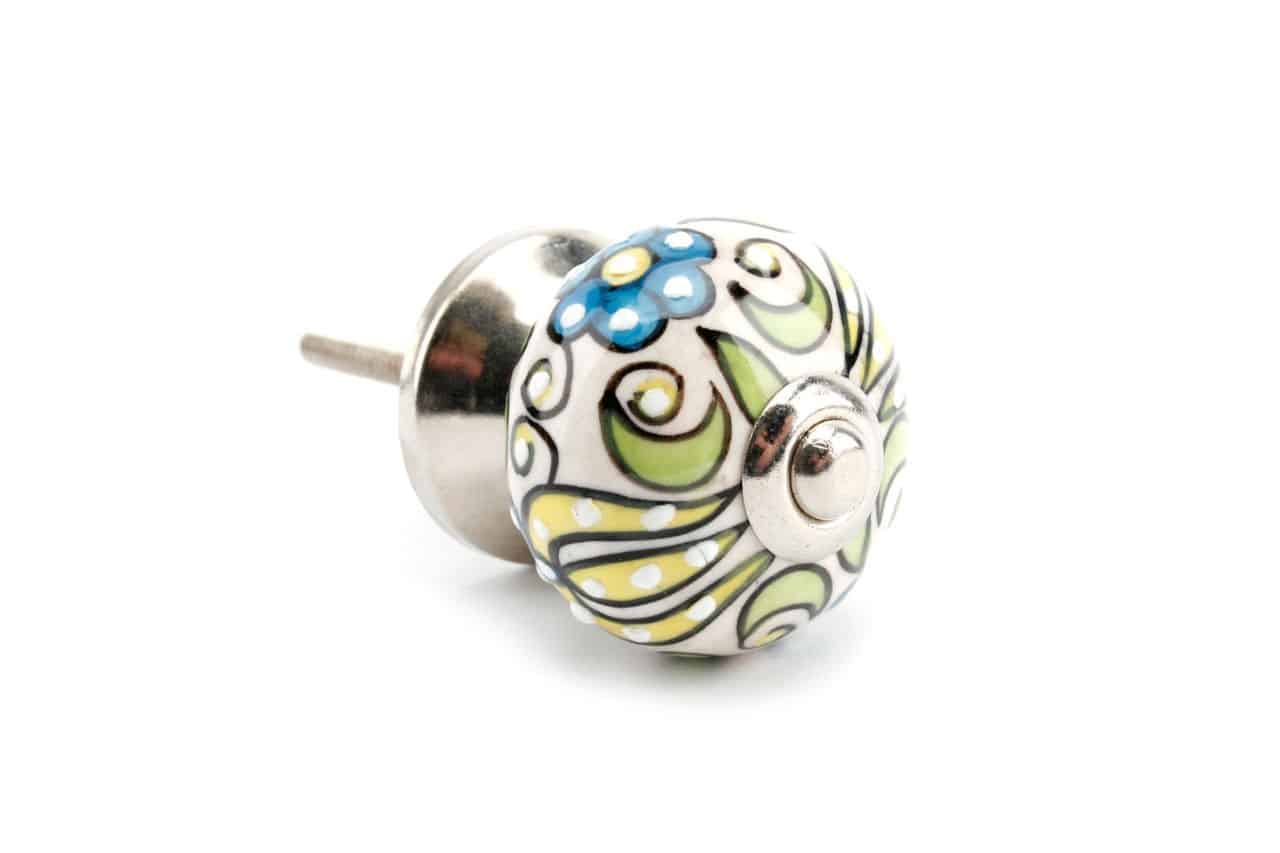 White/Yellow Flower Drawer Pull