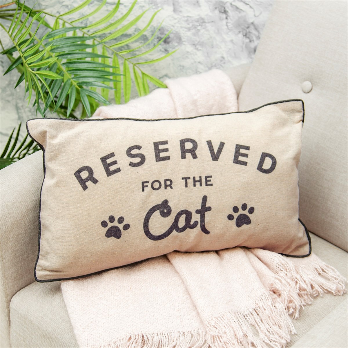 Cushion with words RESERVED FOR CAT - Image 2