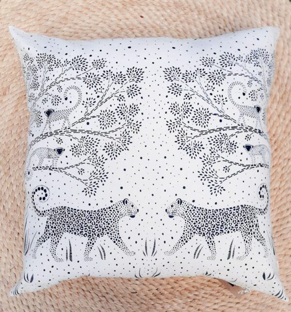 Ndoro Cushion Cover - 60 x 60cm / NDCC60