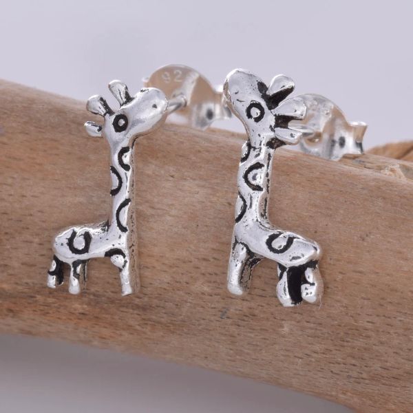 Silver giraffe stud earrings S589