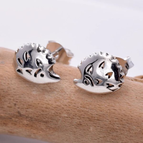Silver Hedgehog stud earrings S631