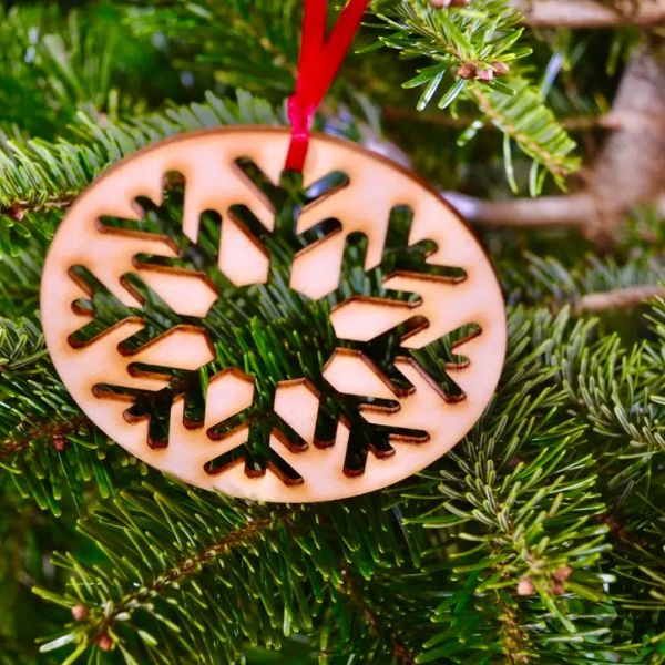 Wooden Christmas Tree Circle Snowflake Decoration