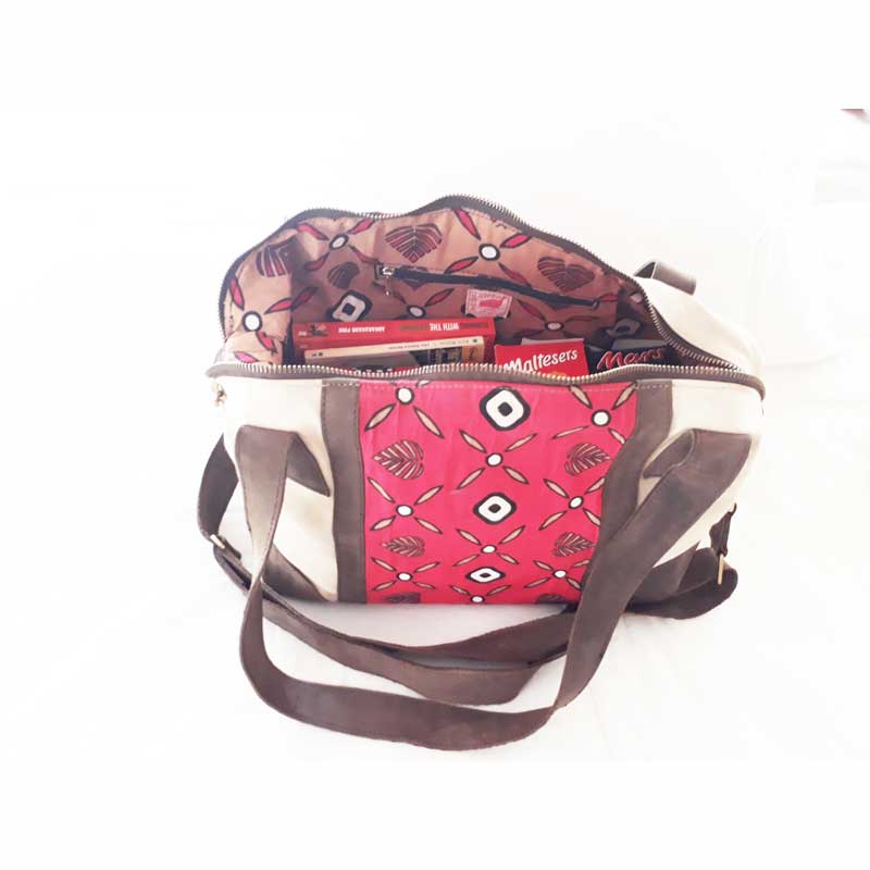 Kanga Travel Bag - Image 2