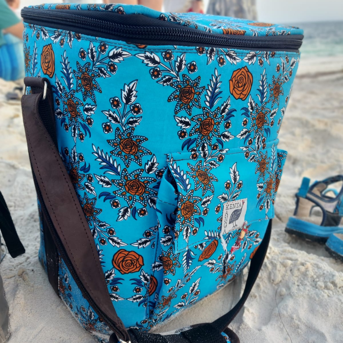 Kanga Bottle Cooler With Leather Handles