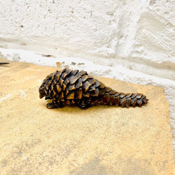 Walking Pangolin - LL13
