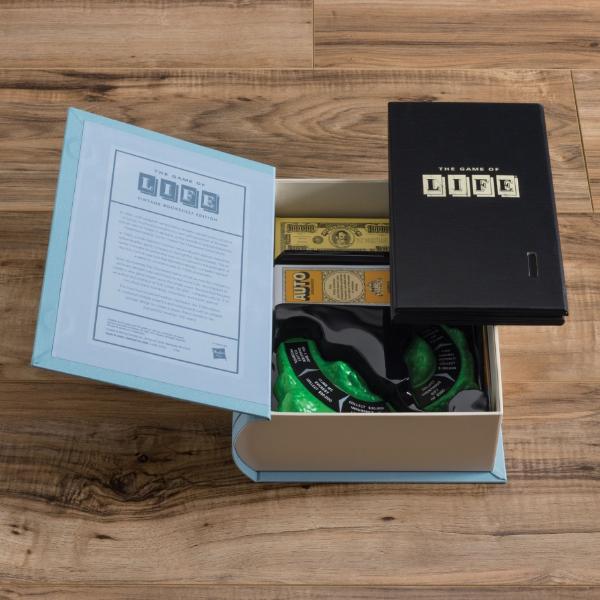 The Game of Life Vintage Bookshelf Edition - Image 5