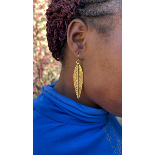 Brass Earring - Leaf long