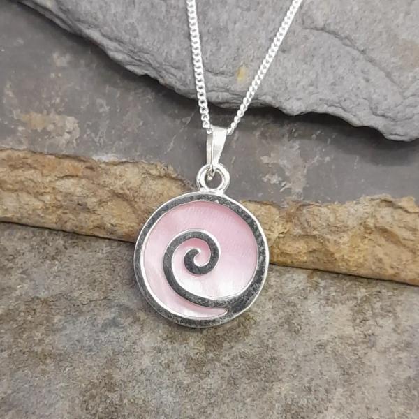 Pink Mother Of Pearl Swirl 15Mm Pendant