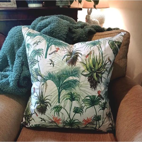 Vintage Jungle Cushion Cover T21R