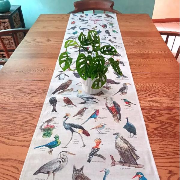Birds of Africa Table Runner T11M