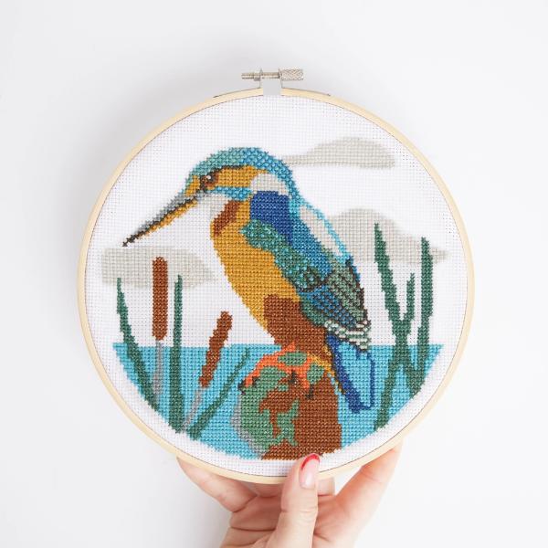 Natural History Museum Cross Stitch Kit, Kingfisher, 14cm - Image 3