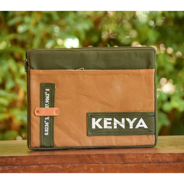 Chyulu Laptop Case without handle 13"